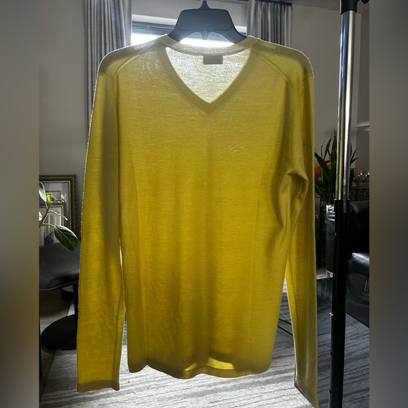 Citron Yellow Tse Silk Cashmere V-Neck Sweater - Picture 2 of 2